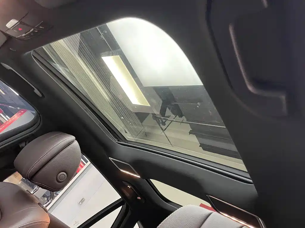 Mercedes-Benz GLC 2019 GLC 300 L 4MATIC Luxury
