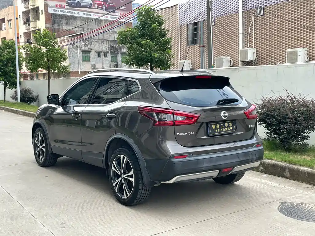 Nissan Qashqai — миниатюра 5