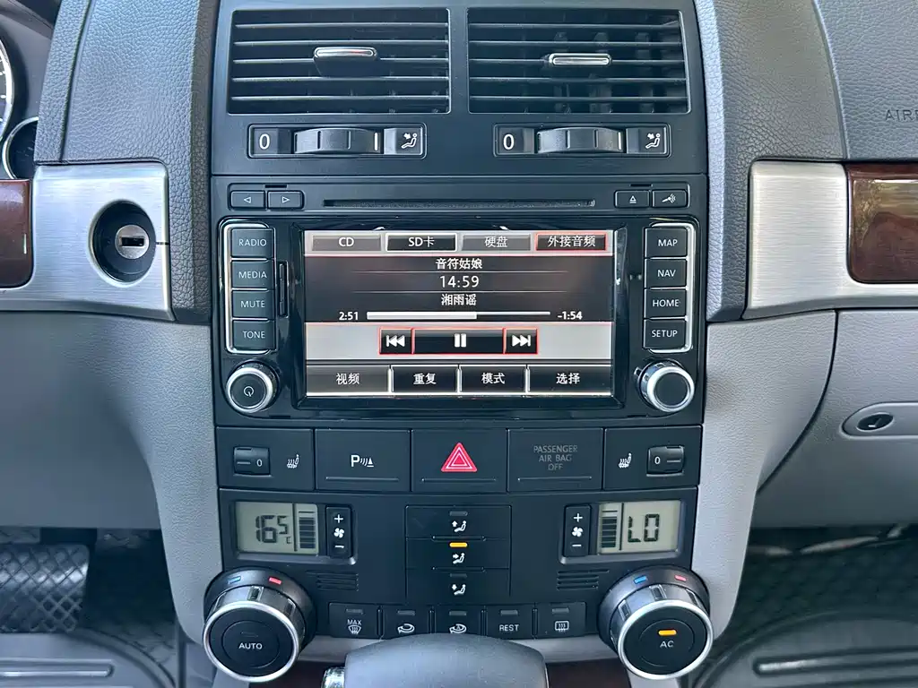 Volkswagen Touareg 2010 3.6