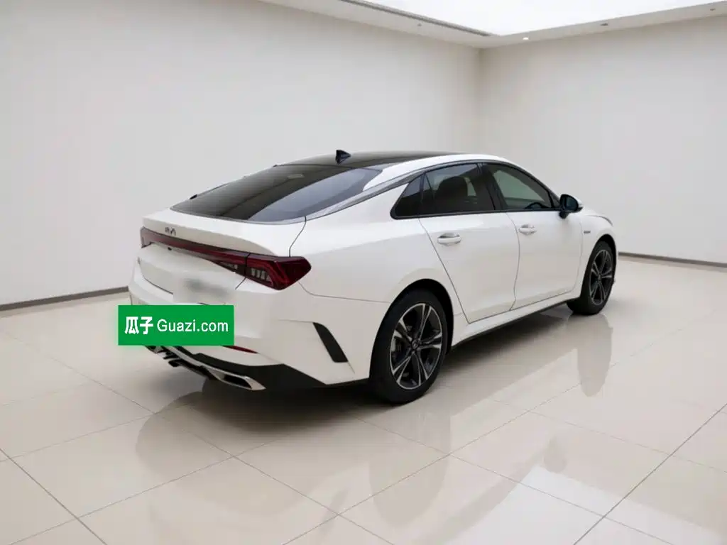Kia K5 — миниатюра 4