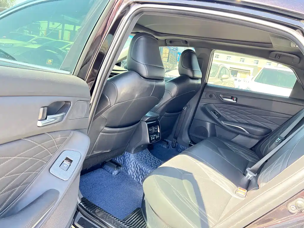 Toyota Avalon 2019 2.5L XLE Luxury VI