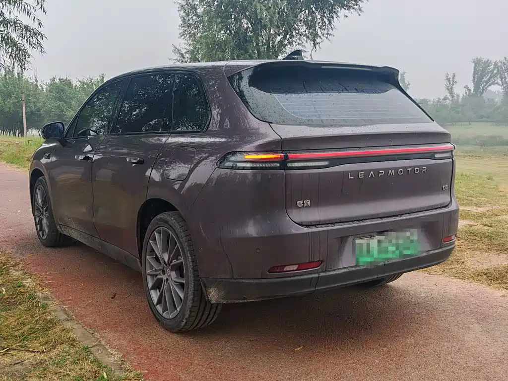 Leapmotor Leapmotor C10 — миниатюра 6