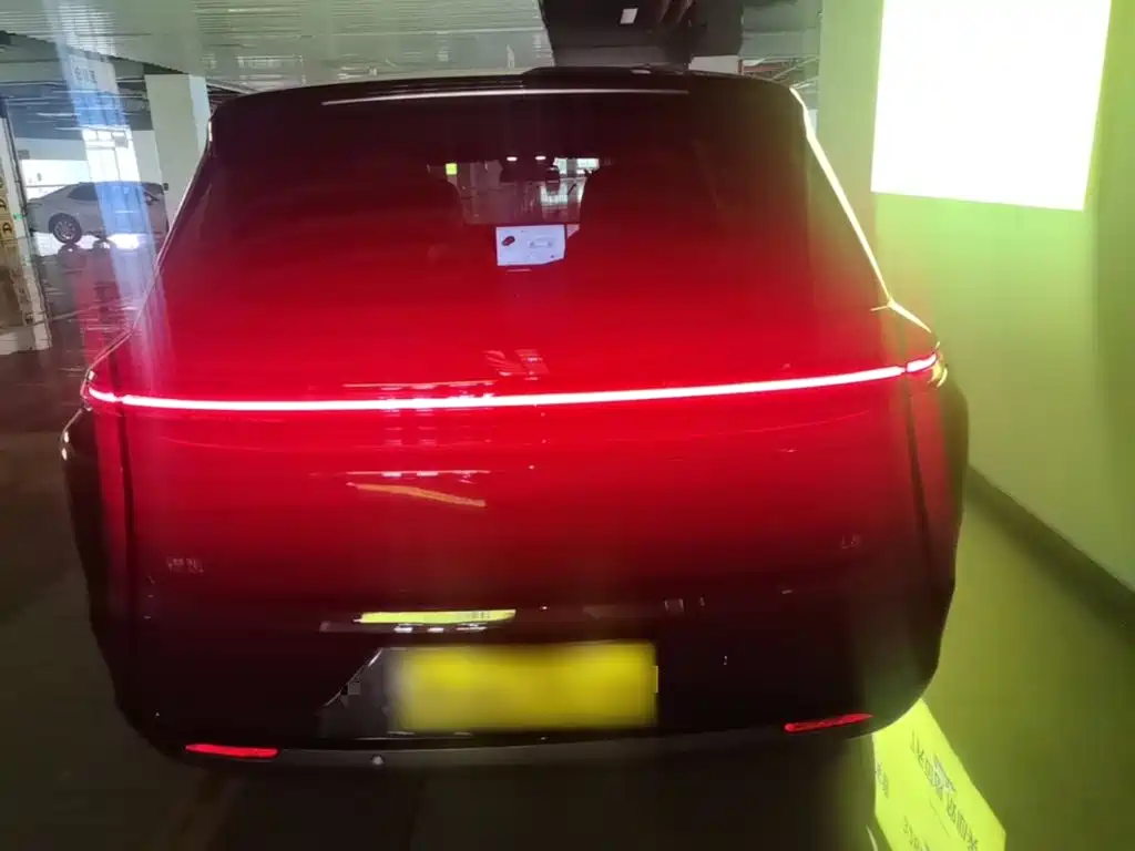 Li Auto Li L8 — миниатюра 6