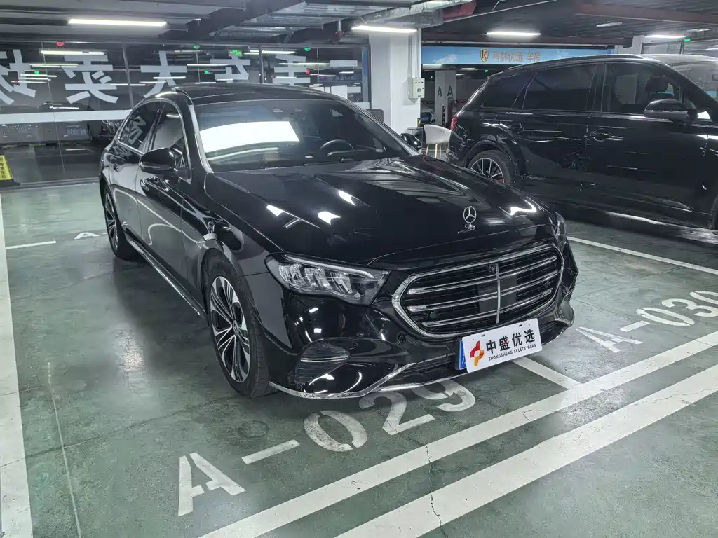 Mercedes-Benz E-Class — миниатюра 3