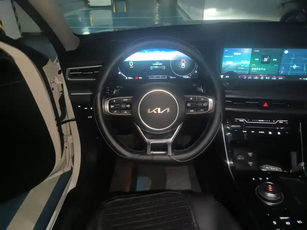 Kia K5 — миниатюра 6