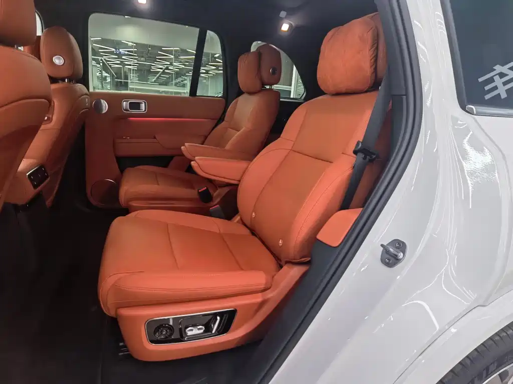 Li Auto Li L8 — миниатюра 6