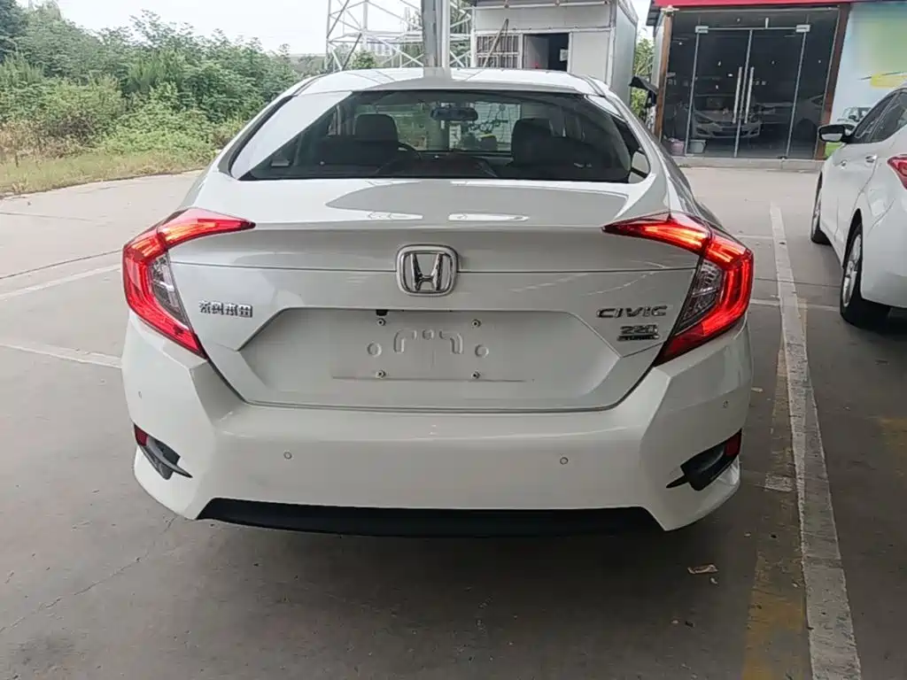 Honda Civic — миниатюра 6