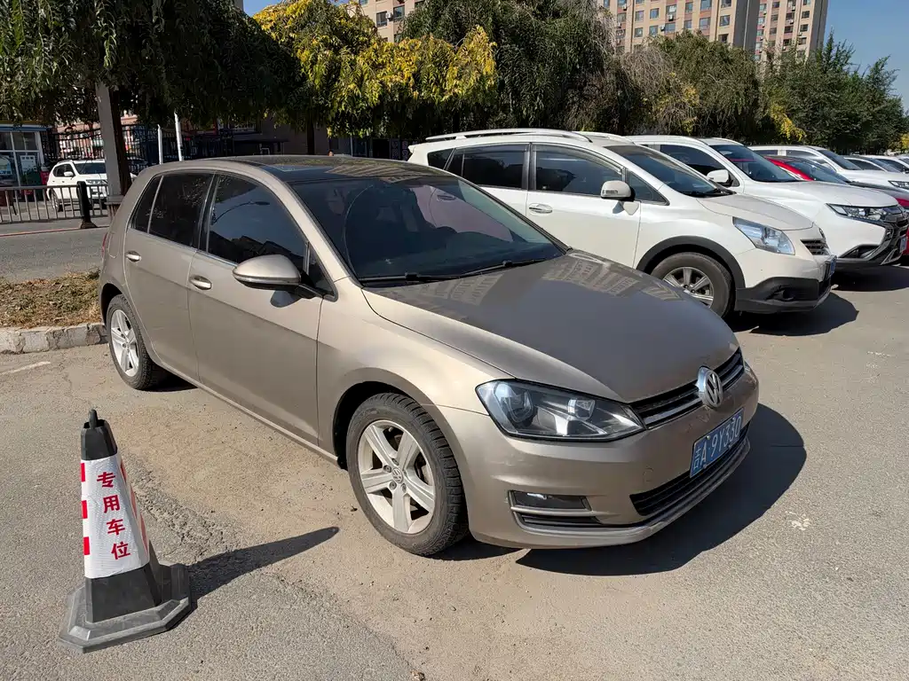 Volkswagen Golf — миниатюра 3