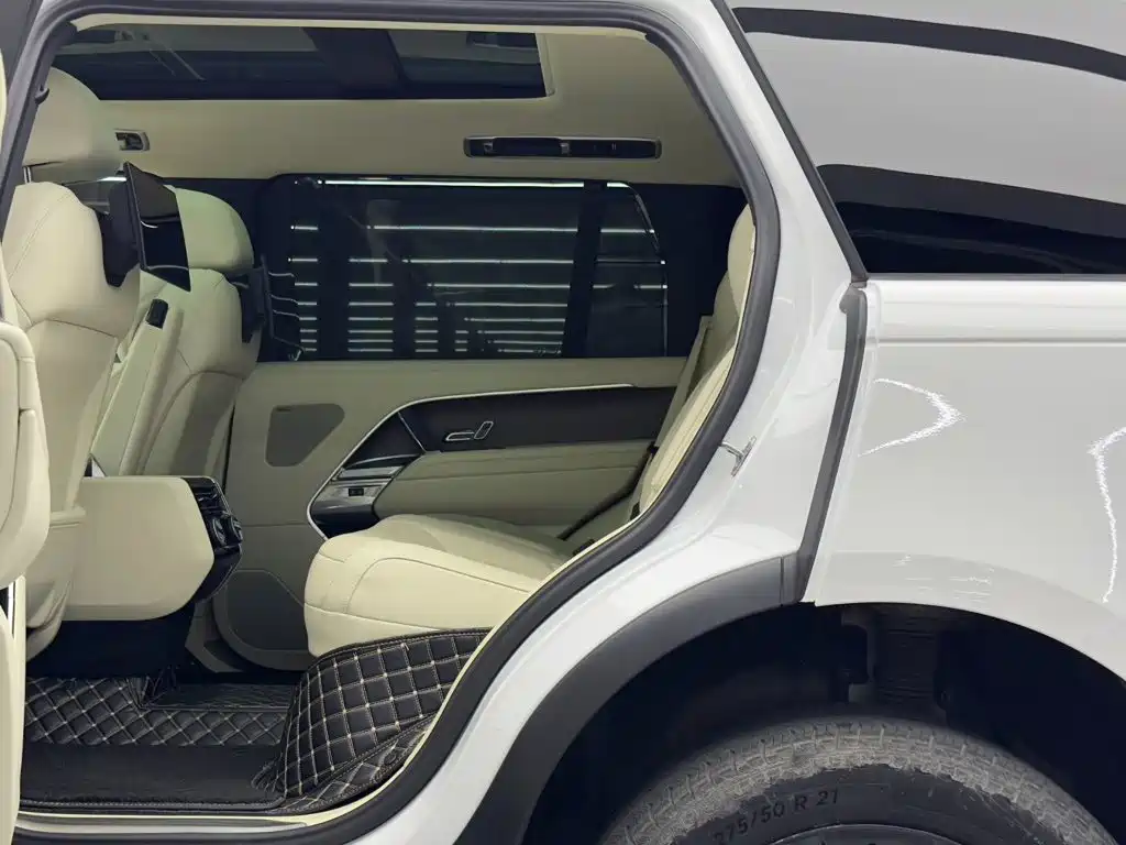 Land Rover Range Rover — миниатюра 9