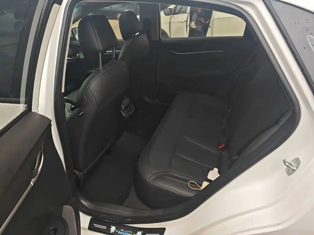 Buick Excelle — миниатюра 17