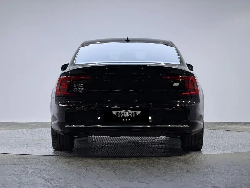 Volvo S90 PHEV — миниатюра 3