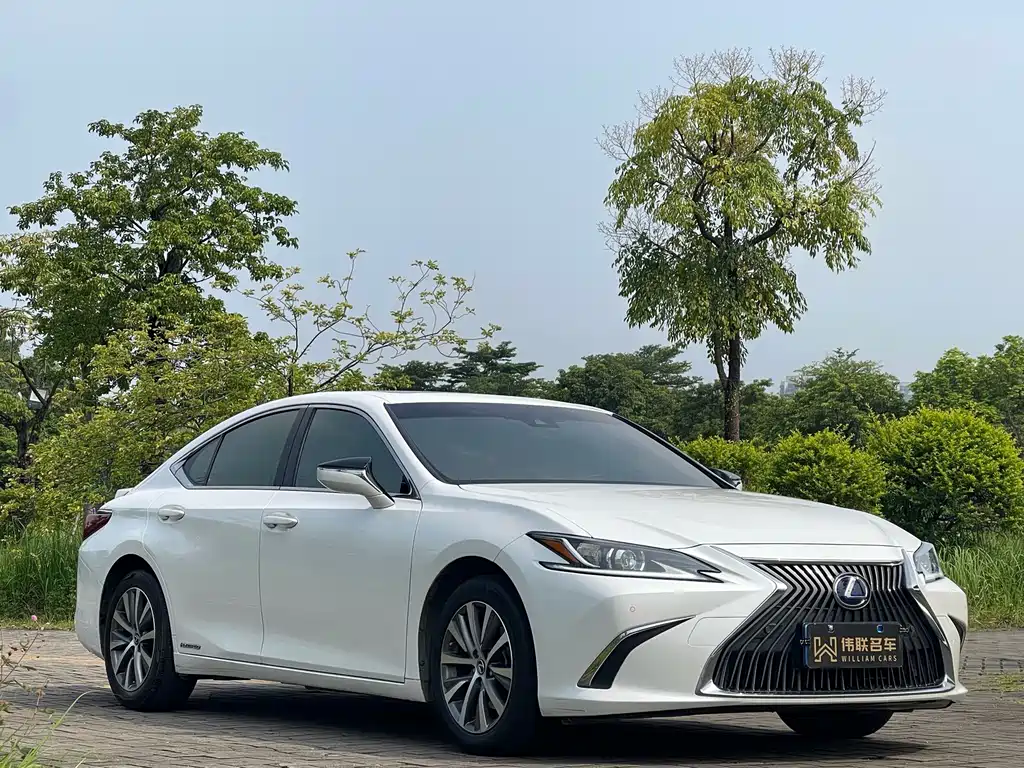 Lexus ES — миниатюра 3