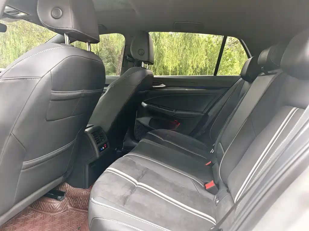 Volkswagen Golf — миниатюра 9