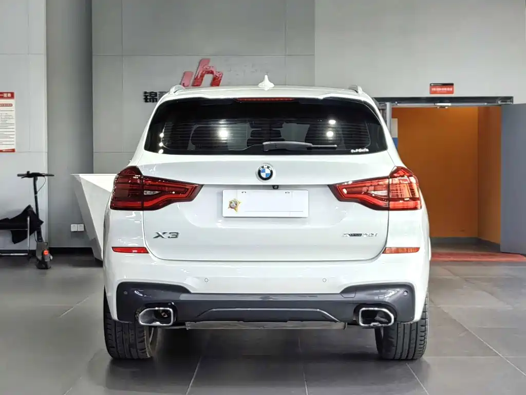 BMW X3 — миниатюра 9