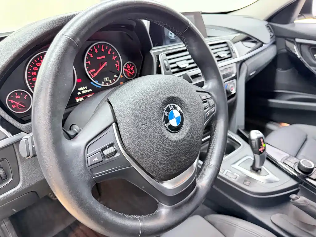 BMW 3 Series — миниатюра 16