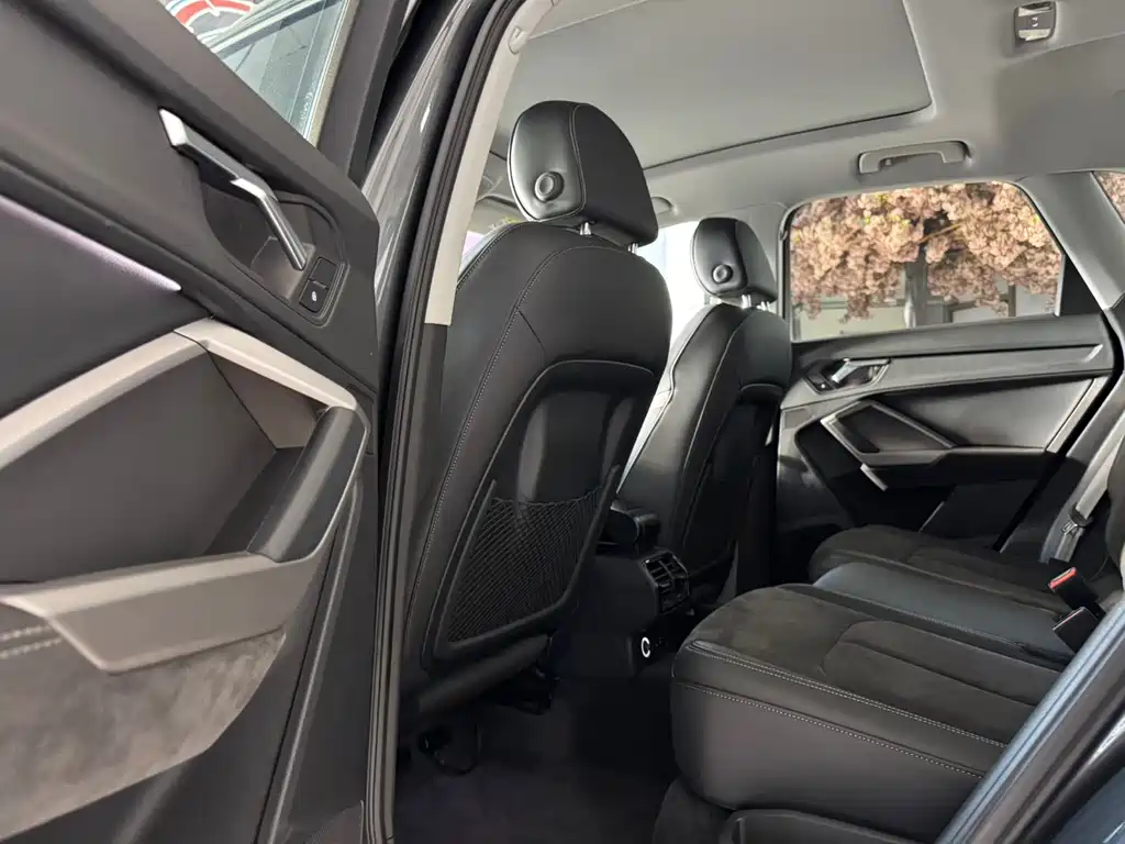 Audi Q3 — миниатюра 11