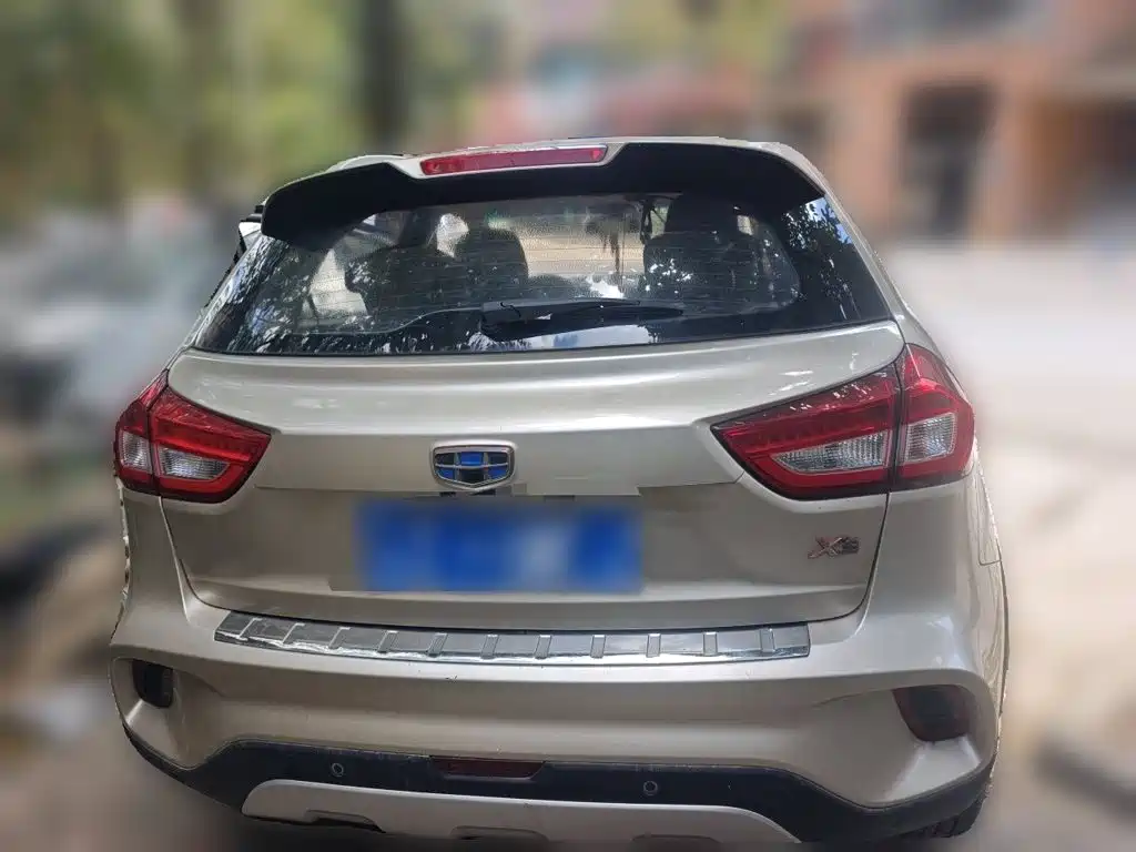 Geely Vision X3 — миниатюра 5