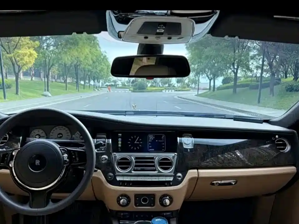 Rolls-Royce Ghost 2010 6.6T Standard