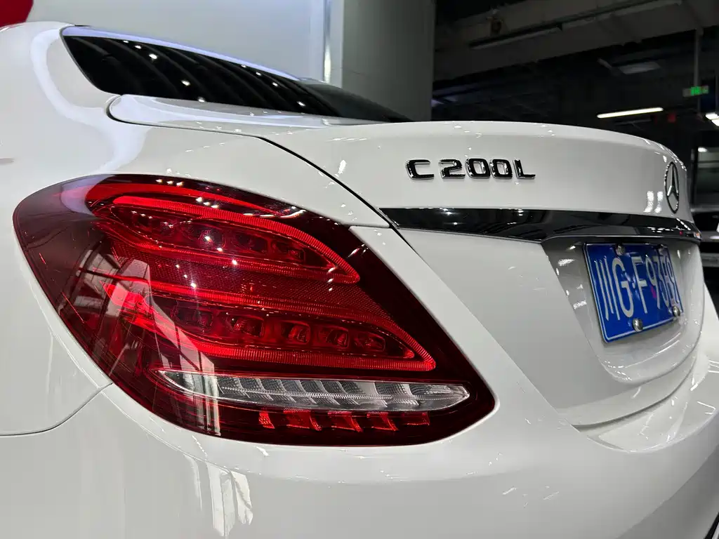 Mercedes-Benz C-Class — миниатюра 18
