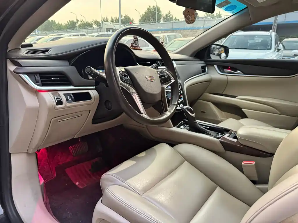 Cadillac XTS 2017 28T