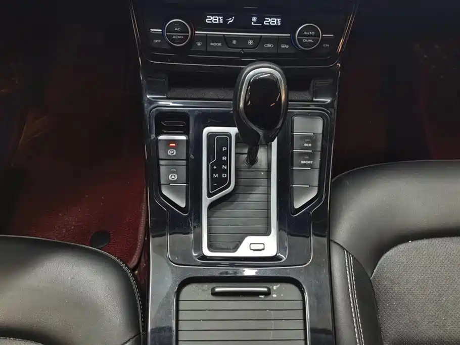 GEELY AUTOMOBILE EMGRAND GL