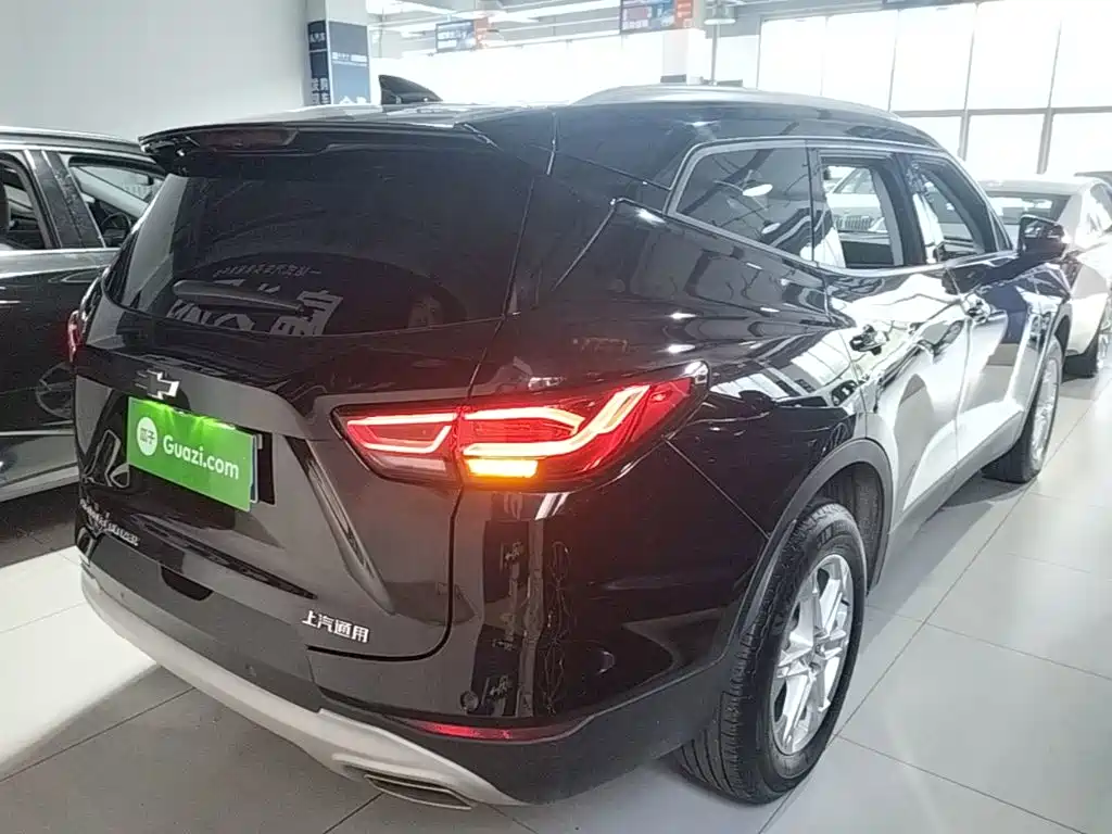 Chevrolet Blazer — миниатюра 7