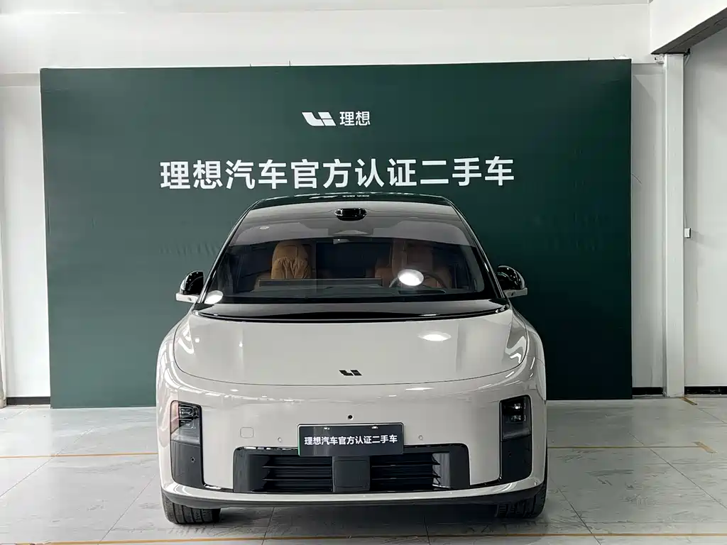 Li Auto i8 2025 Standard