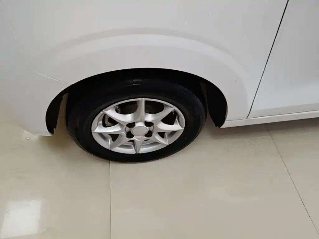 Roewe Clever — миниатюра 23
