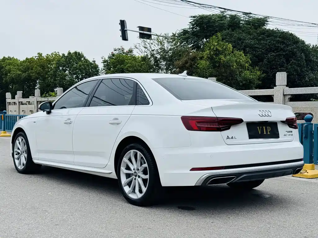 Audi A4L — миниатюра 5
