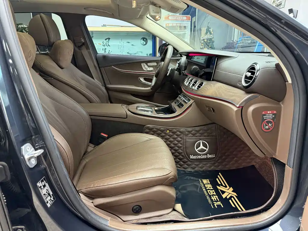 Mercedes-Benz E-Class — миниатюра 13