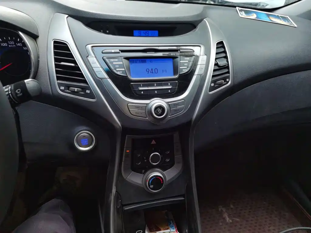 Hyundai Elantra Langdong — миниатюра 14