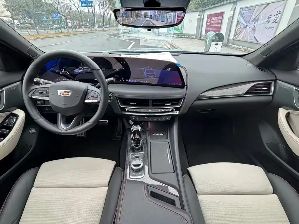 Cadillac CT5 2025 28T +