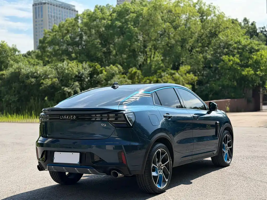 Lynk & Co 05 2.0TD 2WD Shine Halo, фото 4