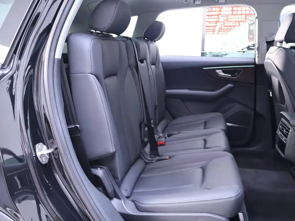 Audi Q7 — миниатюра 22