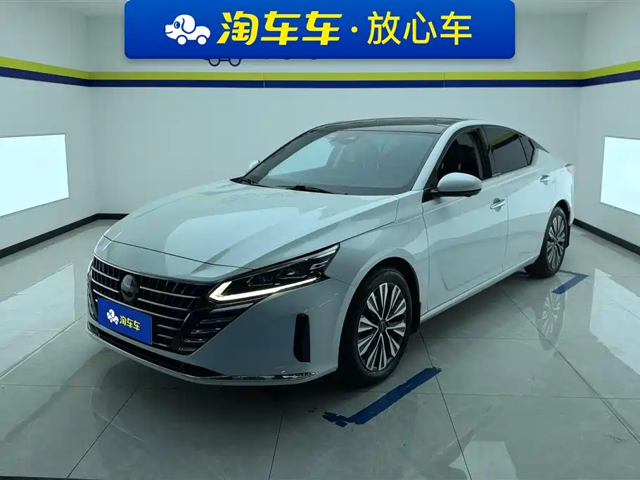 Nissan Teana 2023