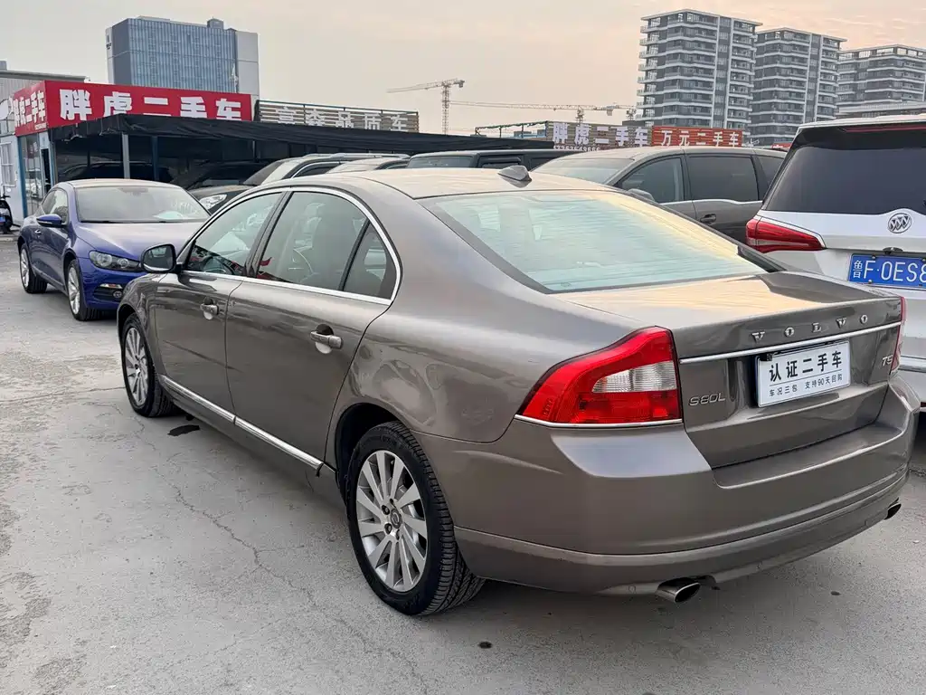 Volvo S80L — миниатюра 6