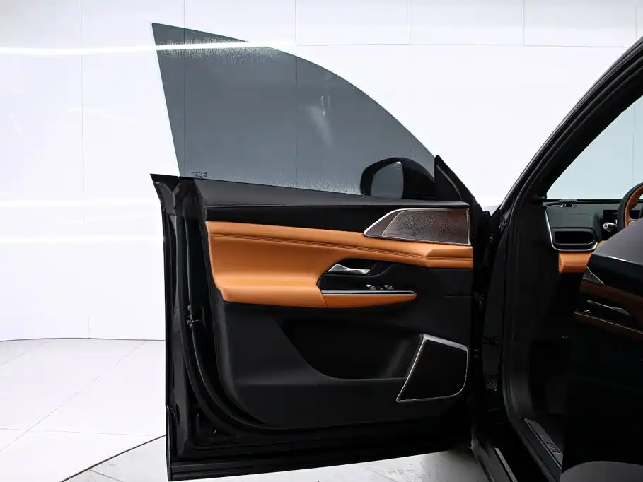 XPeng G9 — миниатюра 12