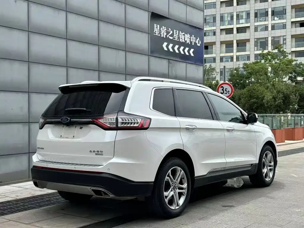 Ford Edge — миниатюра 5