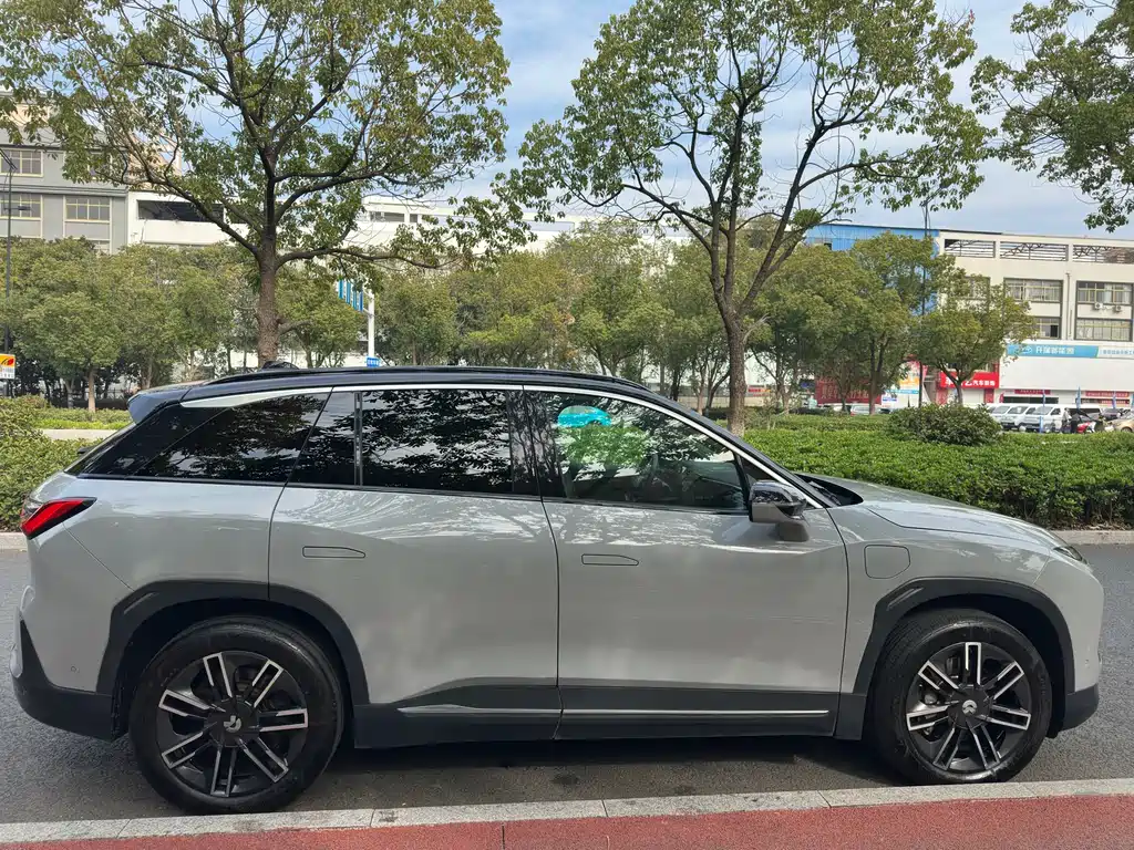 NIO NIO ES6