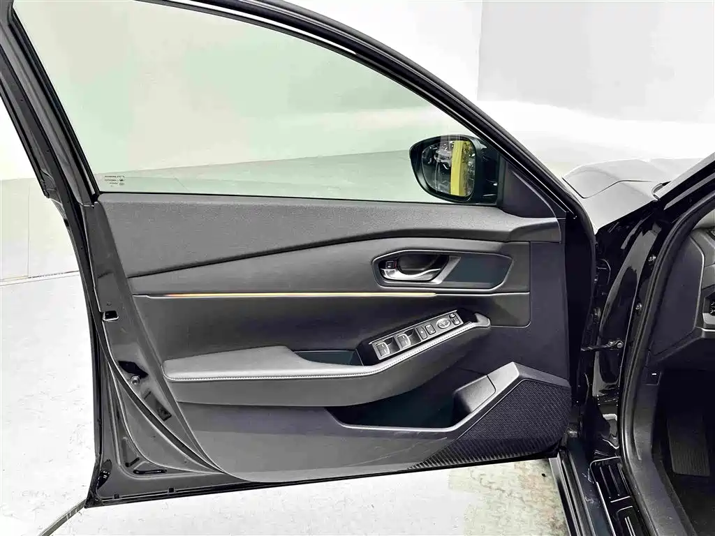 Honda Accord — миниатюра 8