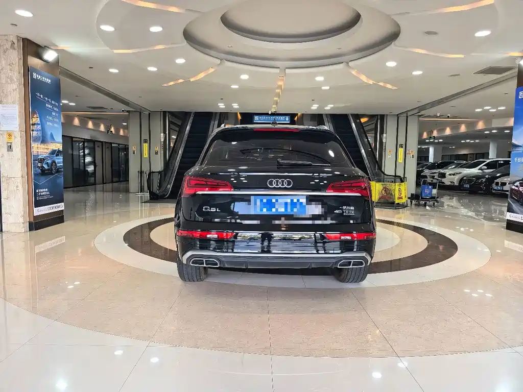 Audi Q5L — миниатюра 15