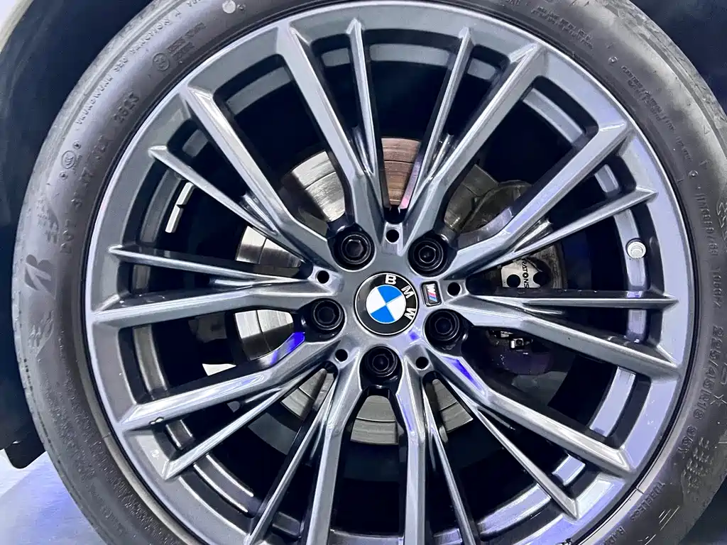 BMW 3 Series — миниатюра 4