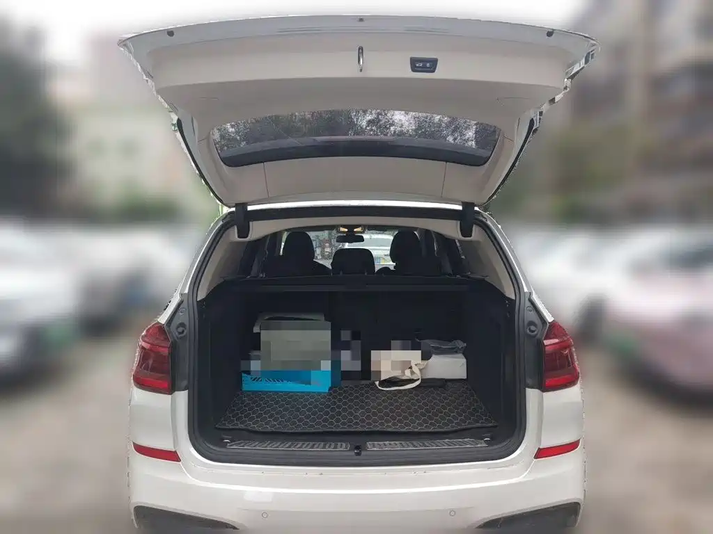 BMW X3 — миниатюра 15