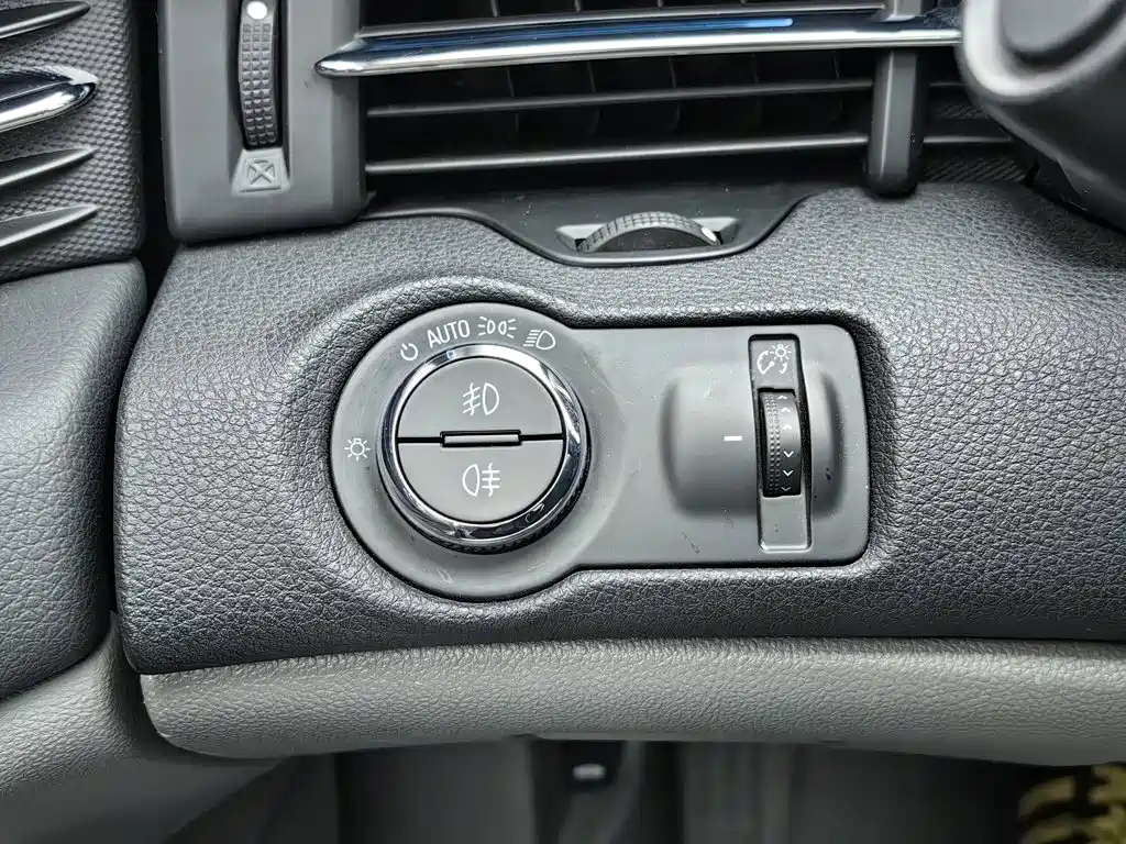 Chevrolet Malibu — миниатюра 21