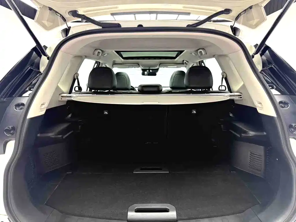 Nissan X-Trail — миниатюра 9