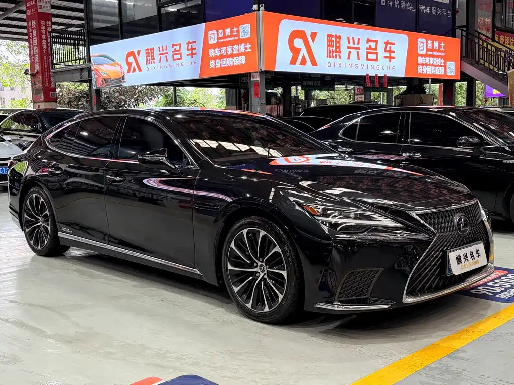 Lexus LS — миниатюра 3