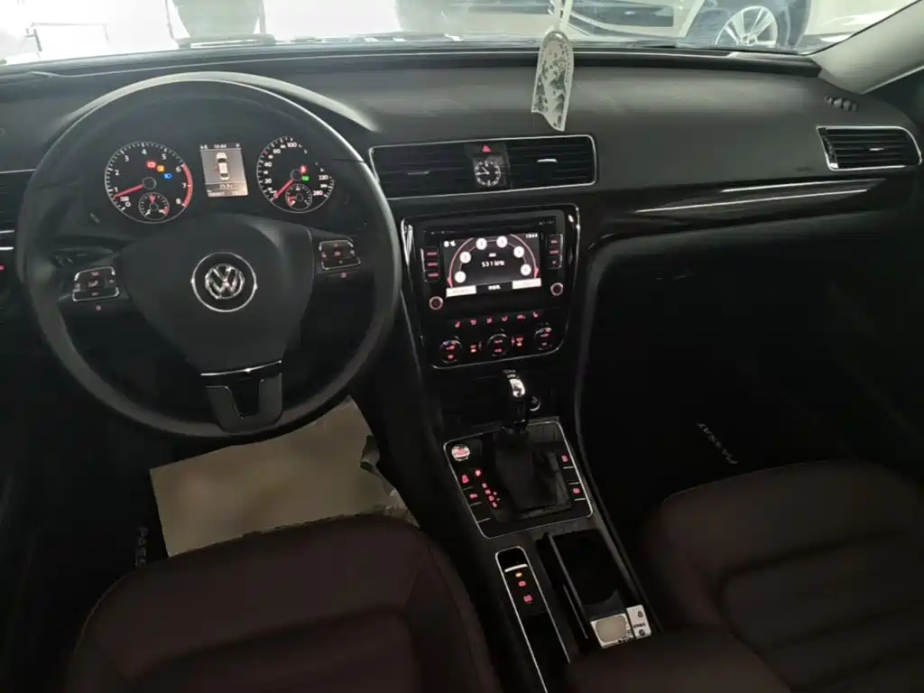 Volkswagen Passat — миниатюра 10