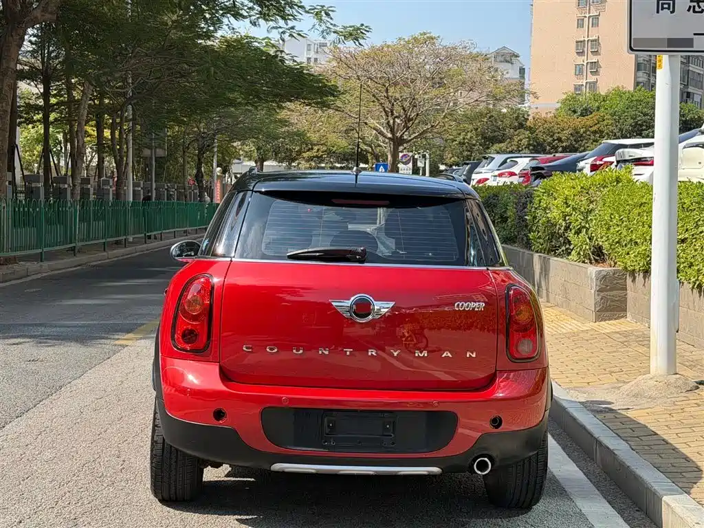 MINI COUNTRYMAN