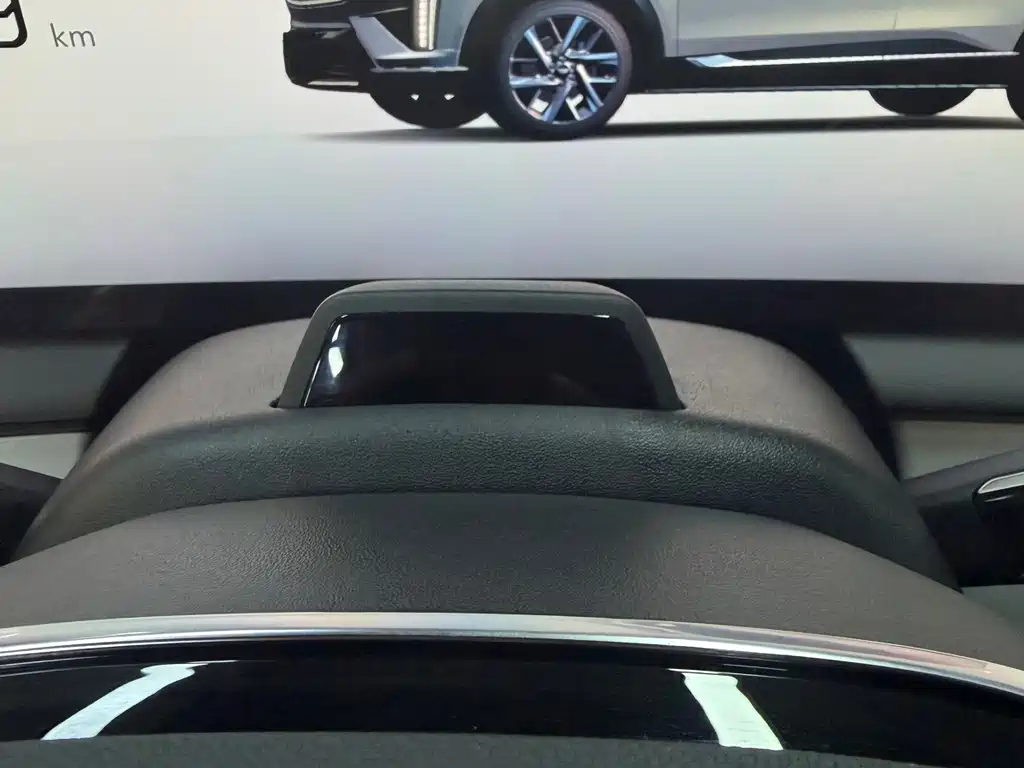 Cadillac IQ — миниатюра 21