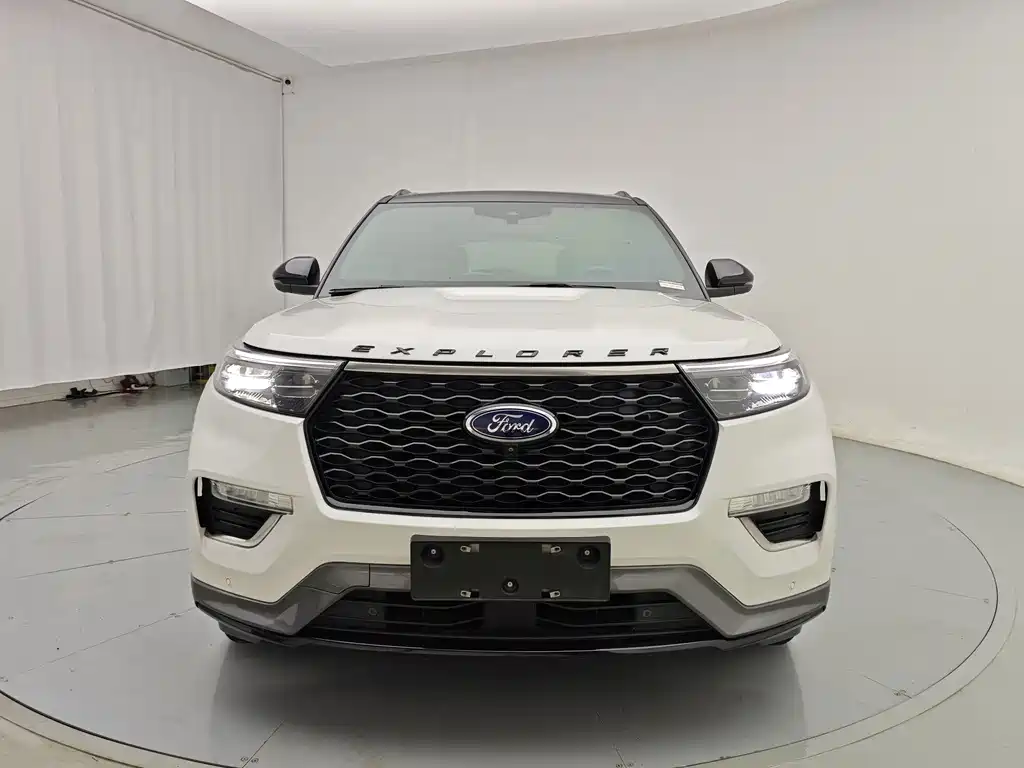 Ford Explorer — миниатюра 3